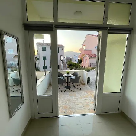 Apartment Luce Trogir