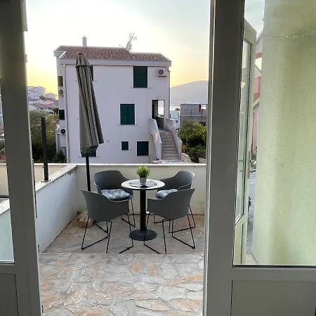 Luce Apartment